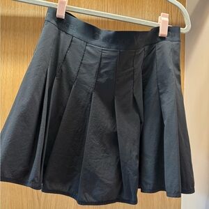 Outdoor Voices black tennis skirt